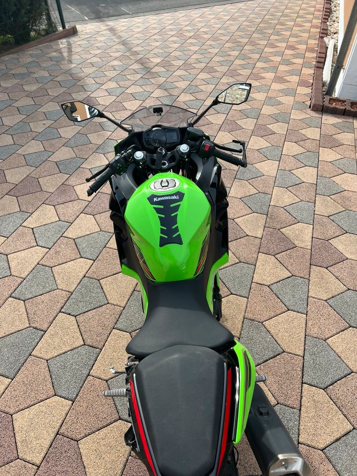 Kawasaki ninja 400 krt 2023 in Katzenbach