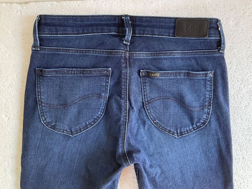 Lee Jeans Scarlett blau Größe W28 L31 in Nürnberg (Mittelfr)