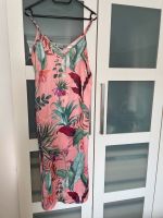 NEU Primark Sommer Kleid mit Blumen Motiven Bayern - Oberpframmern Vorschau
