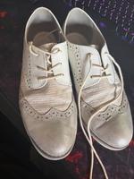S.Oliver S. Oliver Budapester Damenschuhe weiß / silber Größe 41 Nordrhein-Westfalen - Neunkirchen-Seelscheid Vorschau