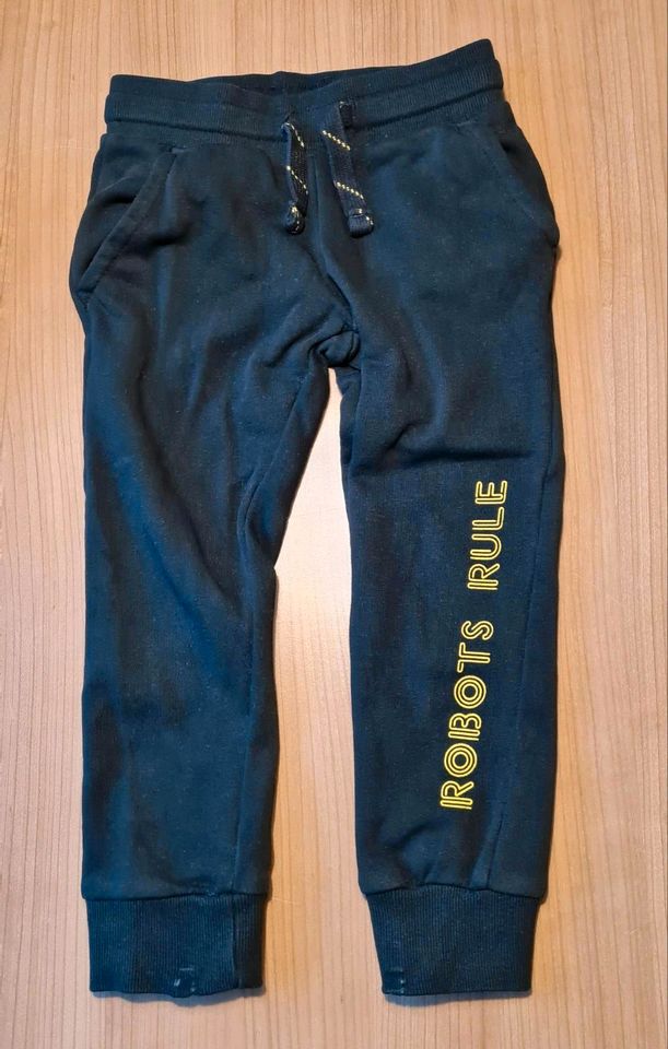 Kinder Baby Jungen Jogginghose Stoff schwarz Gr. 98/104 Lupilu in Bad Doberan