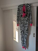 Flauschiger Zebra Onesie 2xs xs s Hessen - Weiterstadt Vorschau