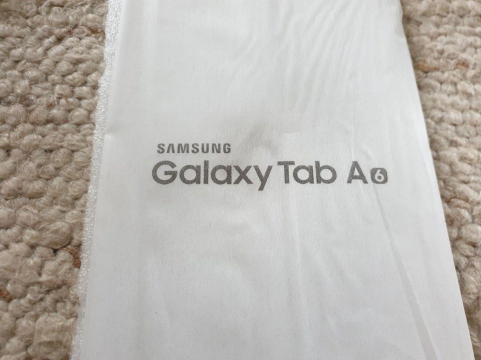 Schutzhülle Galaxy Tab A 6 - super grün in Dresden