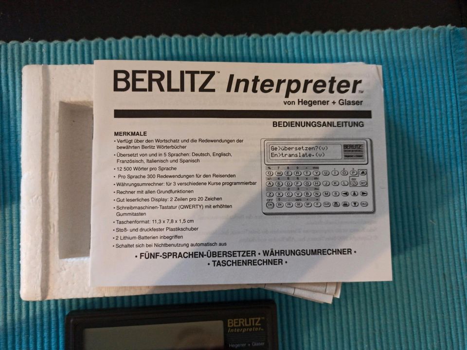 Übersetzer Berlitz Re 1990 zu verschenken in Rühen