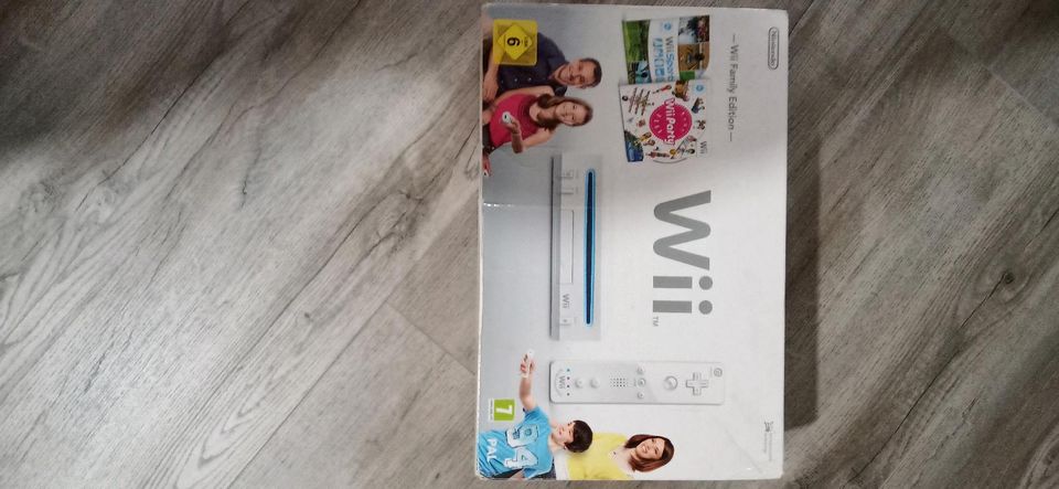 Wii mit Zubehör in Limbach