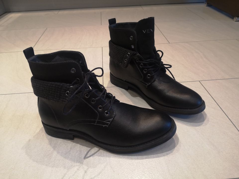 Boots Venice, Herren Schuhe Stiefel Gr 44 Neu in Niestetal