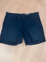 Dunkelblaue Shorts edc 42 Bayern - Kissing Vorschau