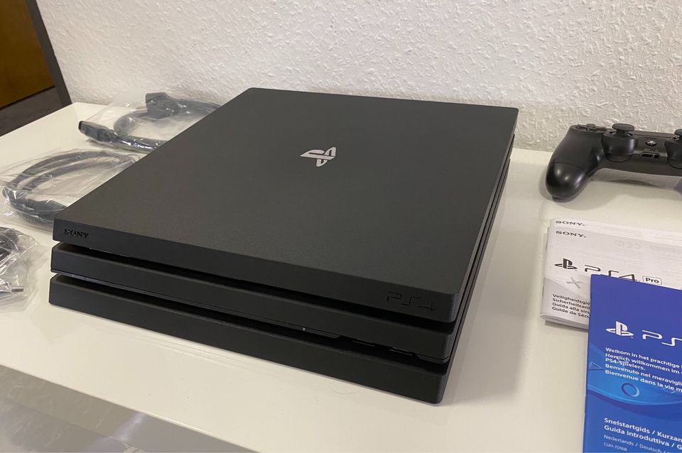 Playstation 4 Pro|schnelle 1TB SSD|NEUWERTIG|+2 Spiele|PS4 Pro in Viersen