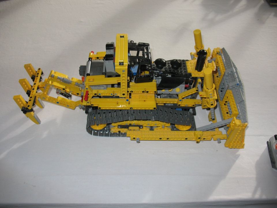Lego 8275 - Bulldozer RC in Hamminkeln