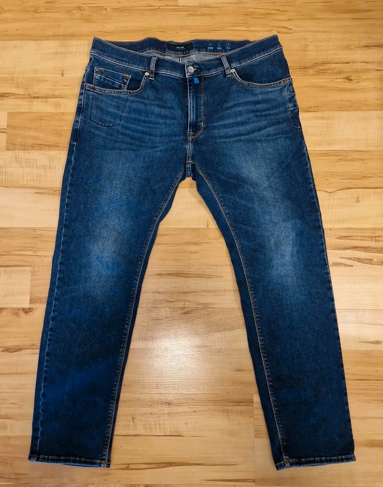 Pierre Cardin Lyon Jeans Tapered Fit 38/30 in Göttingen