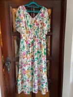 Kleid von Orsay Gr. 42 in weiß mit Blumen Bayern - Eußenheim Vorschau