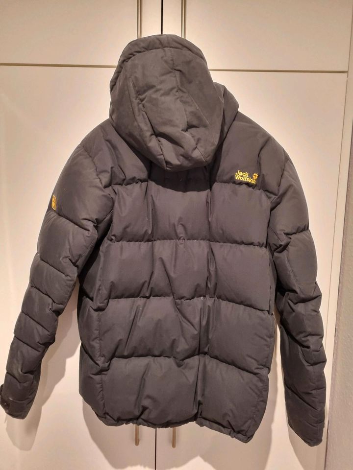 Jack Wolfskin Herren Winterjacke in Düsseldorf