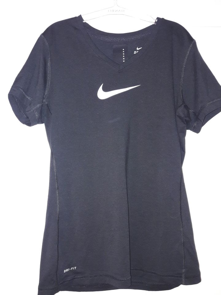 NIKE Trainingsshirt Dri-Fit Gr. L in Offenbach