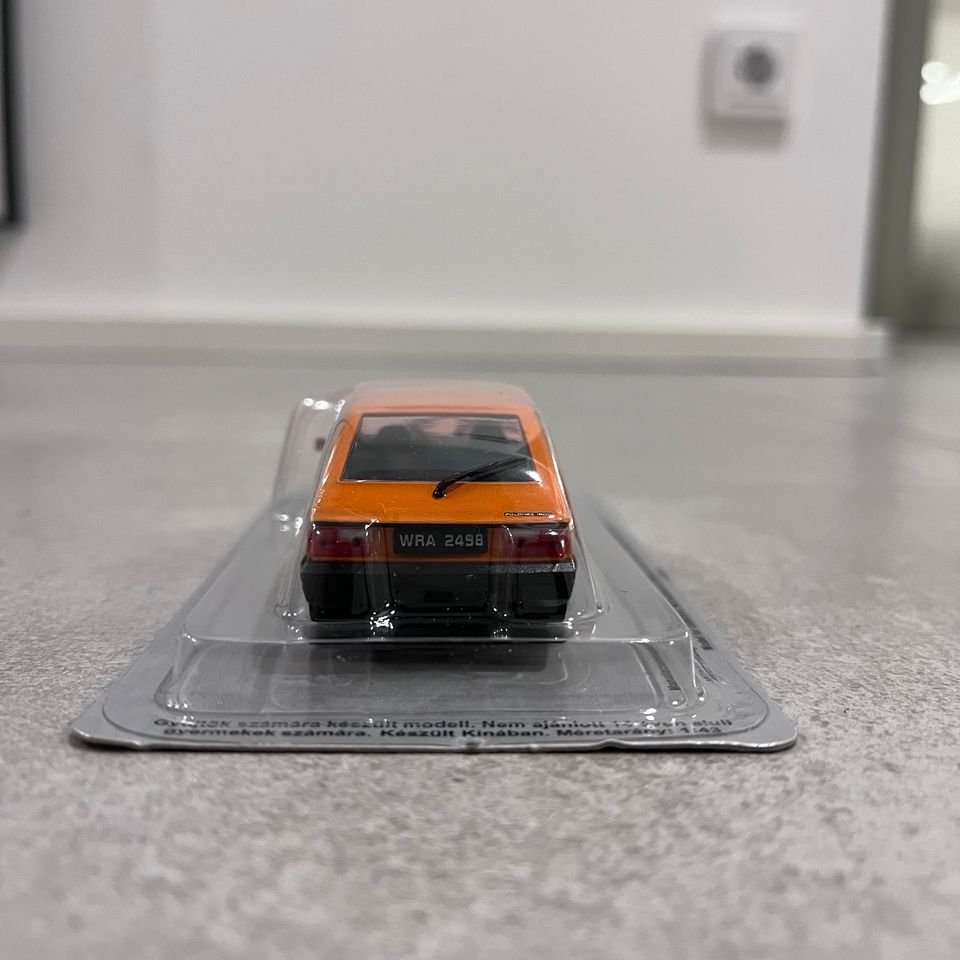 FSO Polonez 1500 Modellauto 1:43 Modell Auto orange in Leverkusen