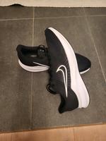 Nike Downshifter 11 Turnschuhe Gr  47,5 neu Hessen - Roßdorf Vorschau
