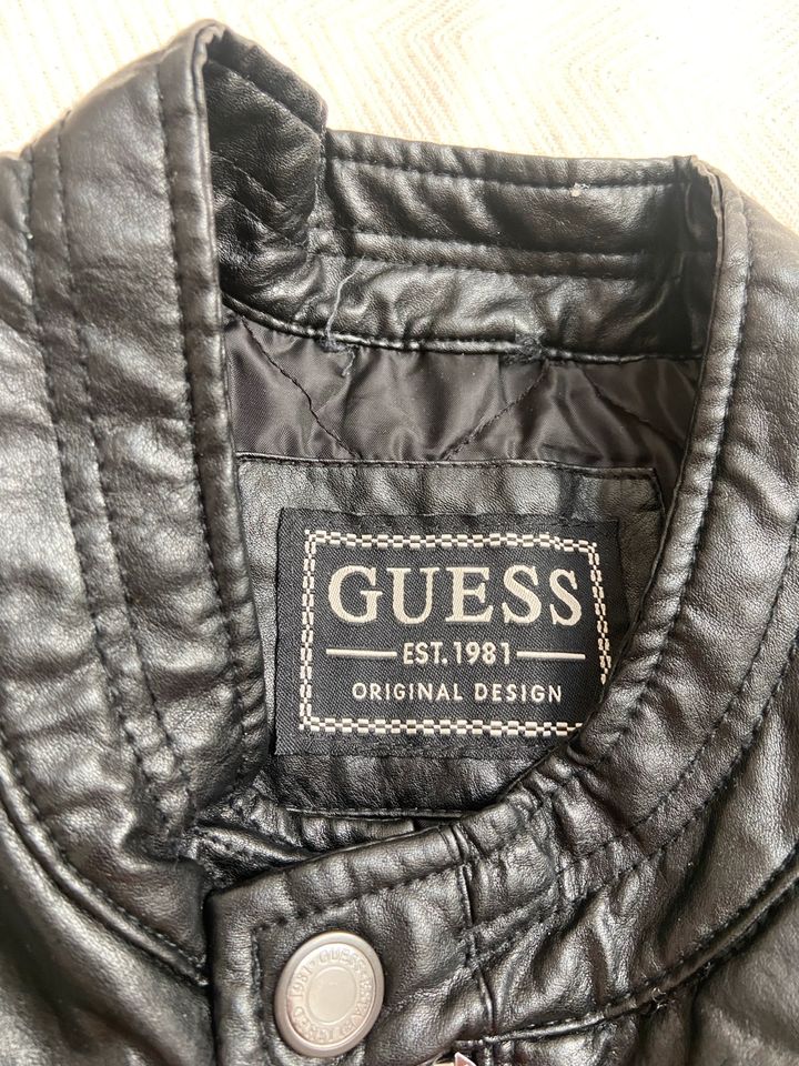 Lederjacke Guess in München