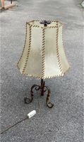 Tischlampe Antik mit Lederlampenschirm Bayern - Türkenfeld Vorschau