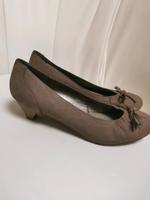 Neu Ballerina mit Absatz gr.39 Nordrhein-Westfalen - Bad Lippspringe Vorschau