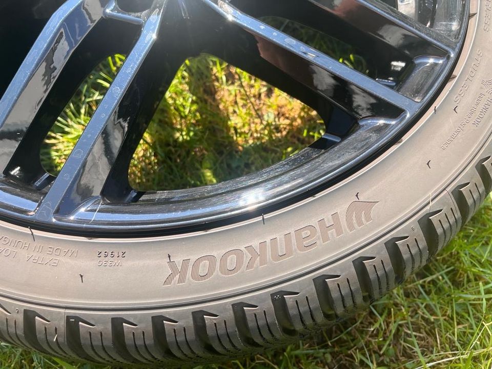 Hankook Winterreifen Komplettrad 225/40R18 in Königsbrunn