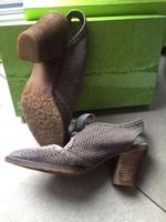 DKODE Sommerschuhe-Sandalen-ungetragen-Gr 39 grau Schleswig-Holstein - Eckernförde Vorschau