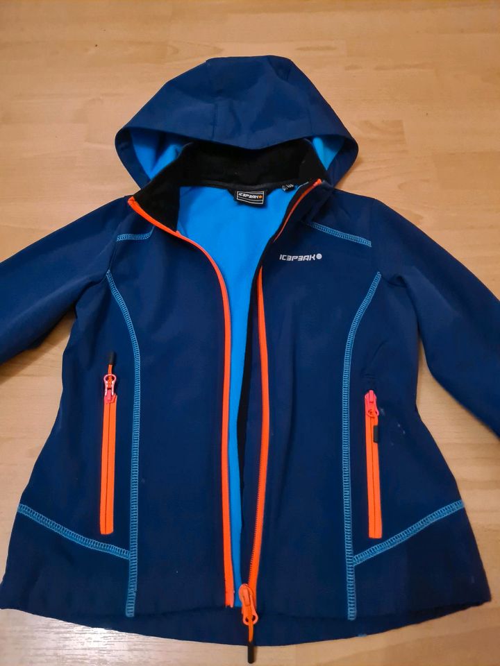 Funktionsjacke Gr. 122/128 von Icepack in Leipzig