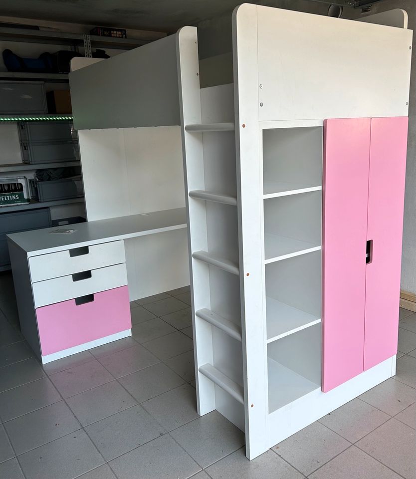Reserviert!!! Hochbett mit Schreibtisch und Schrank weiß/pink in Melle