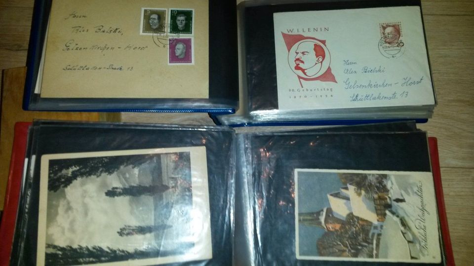 über 200 alte postkarten mit briefmarken,DDR und BRD in Paderborn
