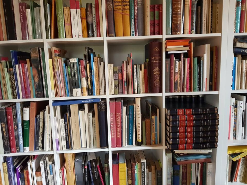 Suche Bücher + Zeitschriften aus Nachlass, Auflösung, Umzug in Pilsach