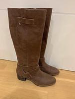 Ugg Stiefel 39 Braun neu Nordrhein-Westfalen - Kaarst Vorschau