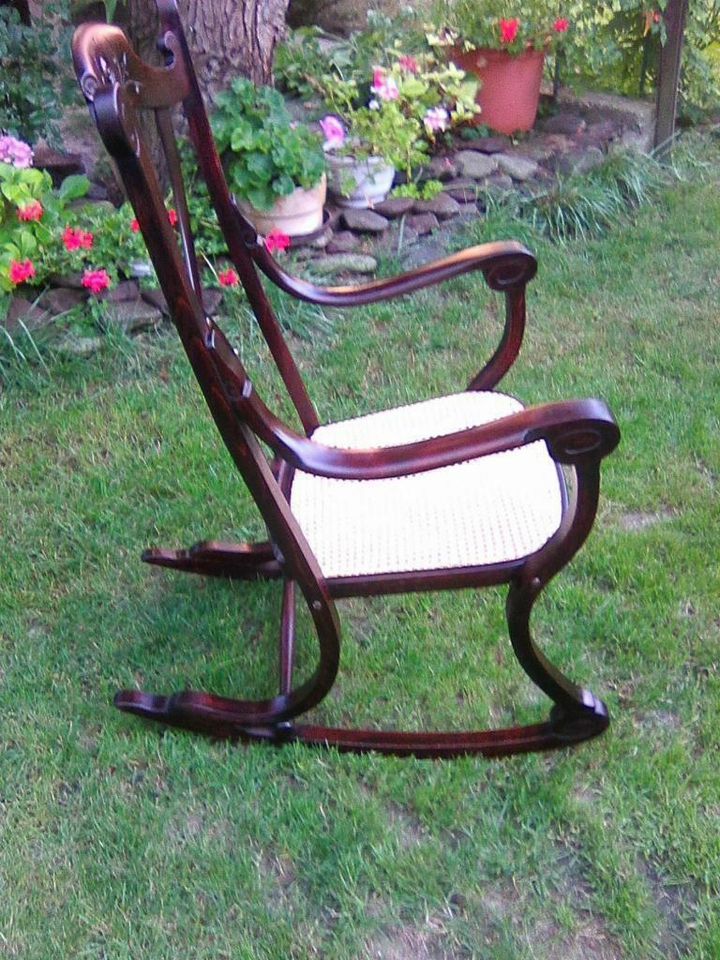 EXTREM RAR ! Orig. THONET SCHAUKELSTUHL - Bequemer geht es nicht in München