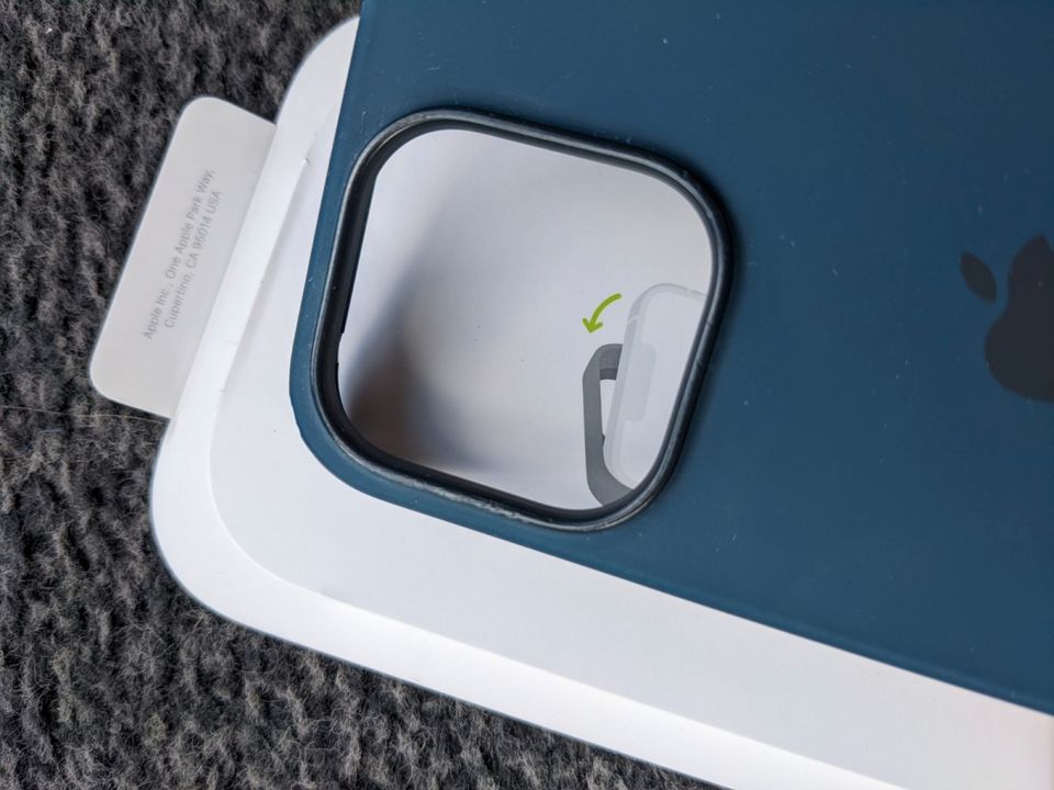 Apple Silikon Case mit MagSafe für iPhone 13 Pro Abyssblau Hülle in Körle