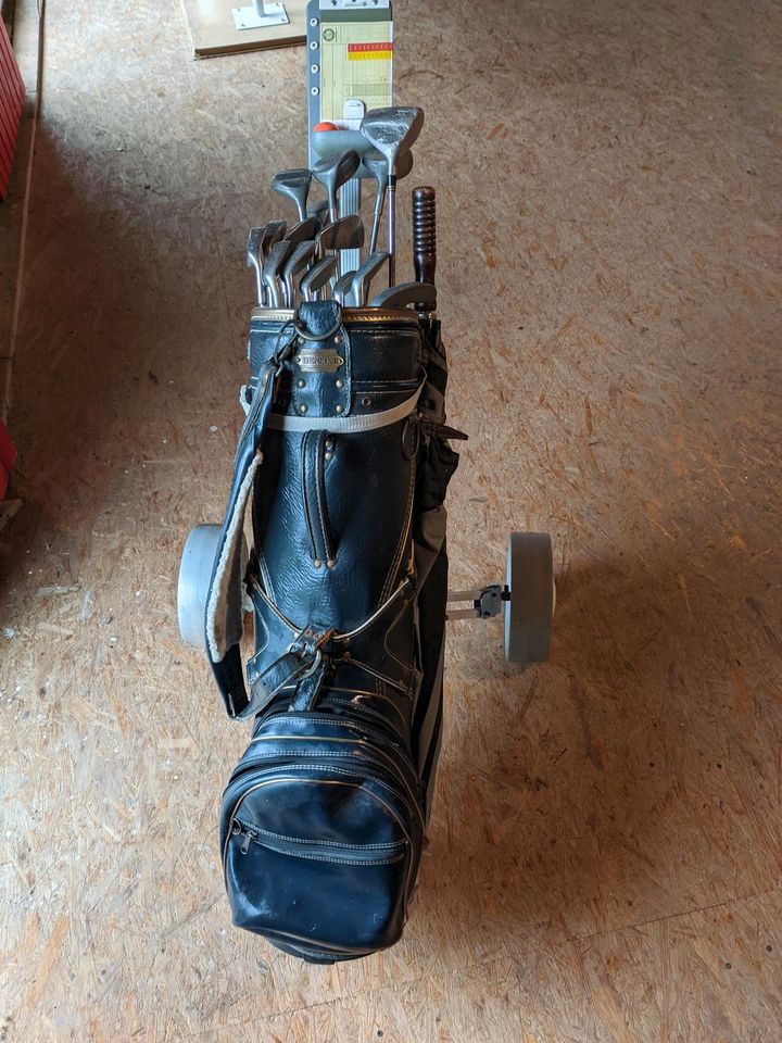 Golfset: Golf Tasche (Benson) + Golfcaddy + Golfschläger in Schrepperie