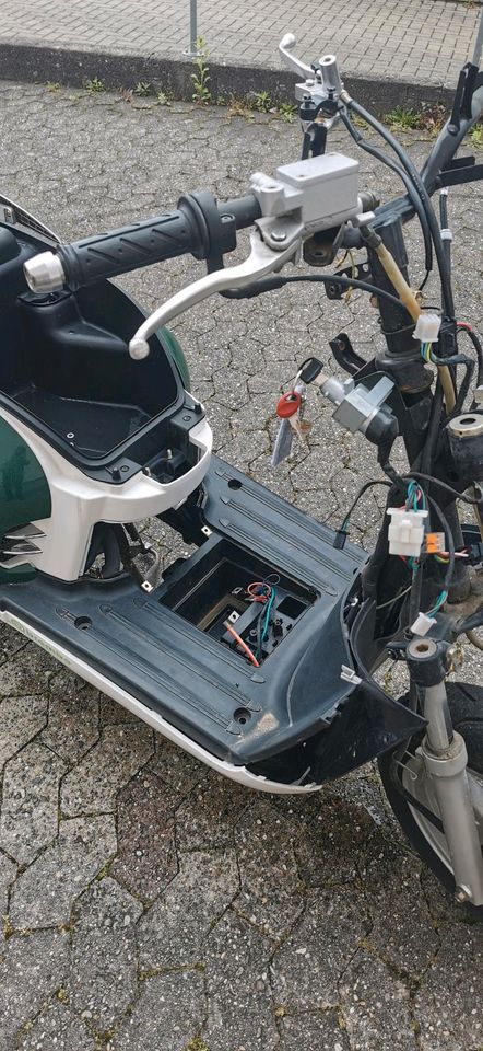 Kymco like 50 2t Unfall in Denzlingen