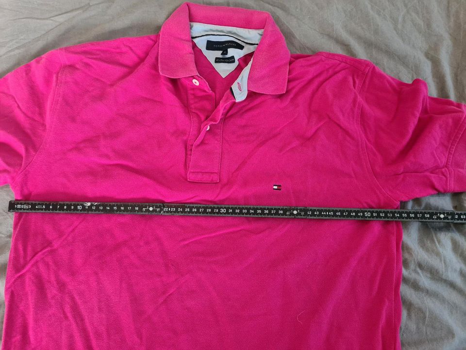 Tommy Hilfiger Poloshirt XL fällt schmaler aus. Mit Maßangaben:-) in Siegen