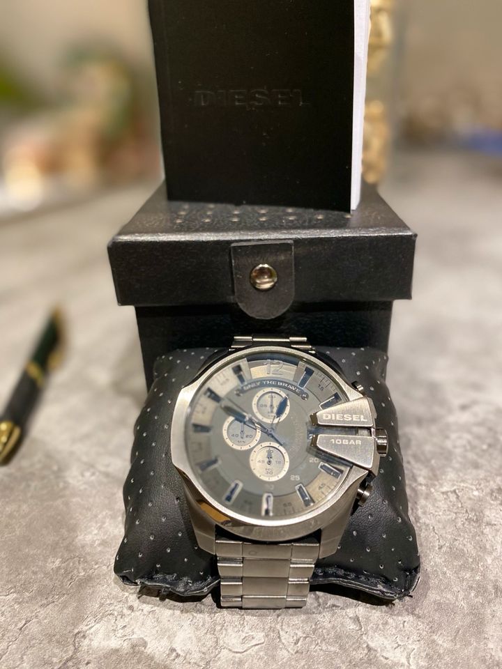 Diesel Uhr Chronograph Herren Armbanduhr in Büttelborn