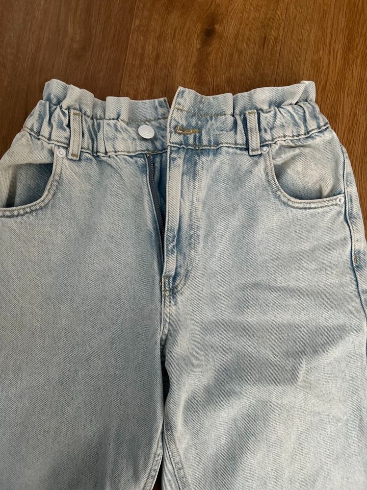 Jeans FB Sister Moms fit in M 3/4 Länge in Böblingen