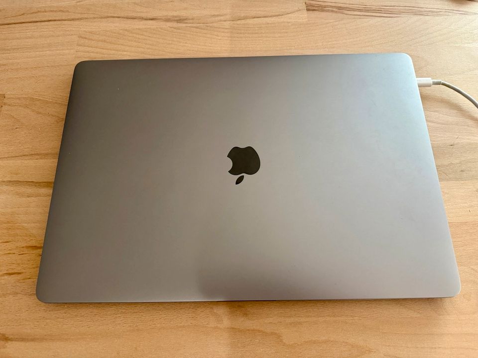 Apple MacBook Pro 16“ Retina ATI Pro 5300m 2019 16GB i7 512GB SSD in Rheine