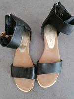 Tamaris Sandalen, Sandaletten Schuhe gr 39 schwarz Hessen - Wiesbaden Vorschau