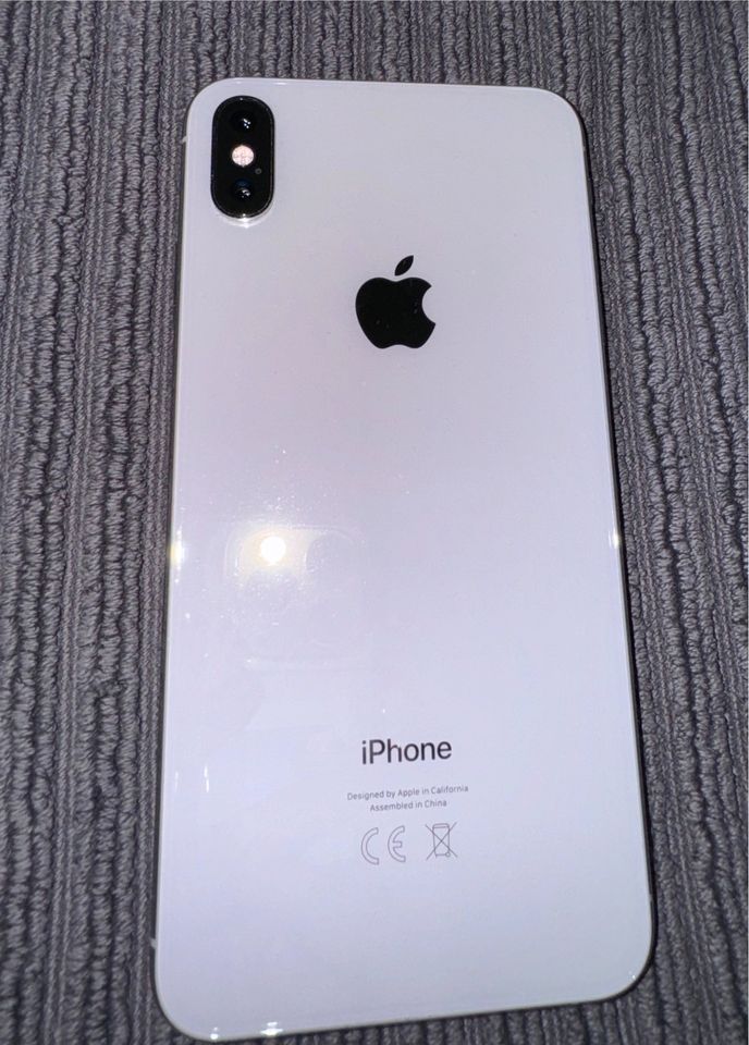 iPhone XS Max 512GB Silber in Breitenfelde