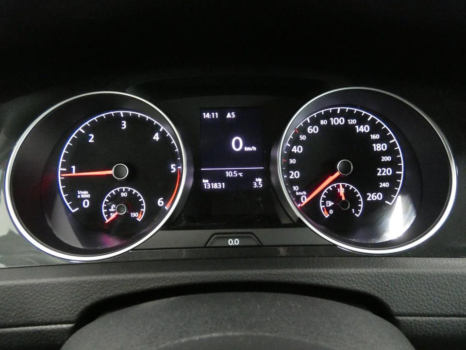 Volkswagen Golf VII 2.0 TDI Comfort.,Klima,Navi,LED,S-Heft in Dorfen