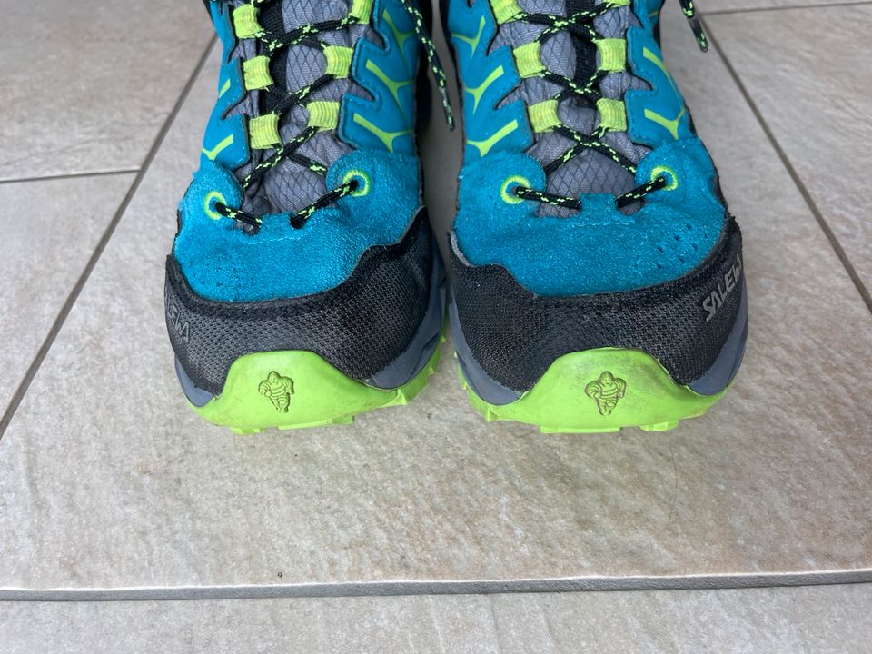 Salewa unisex Goretex Wander-, Outdoorschuhe, Gr. 37, top, NR! in Bornheim