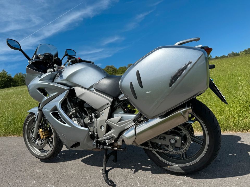 HONDA CBF 1000 ABS + Koffer SC58 SILVERLINE in Höxter