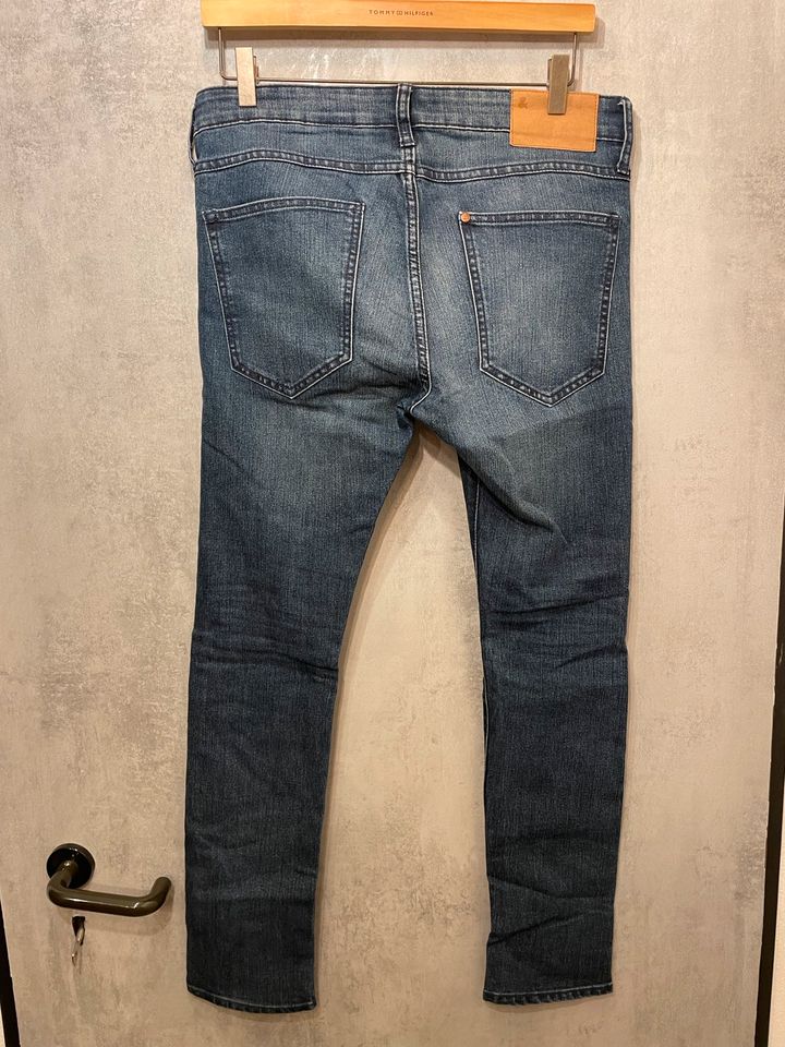 H&M Jeanshose W31 S/M blau used Look Ripped destroyed skinny boho in Saarlouis