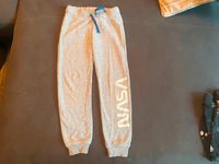 H&M NASA Jungen / Kinder Jogginghose Größe 122 cm Grau  (s. Bild) Hessen - Bad Schwalbach Vorschau