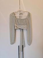 Bluse mit Schleife am Rücken von Pamela x NA-KD Baden-Württemberg - Plüderhausen Vorschau