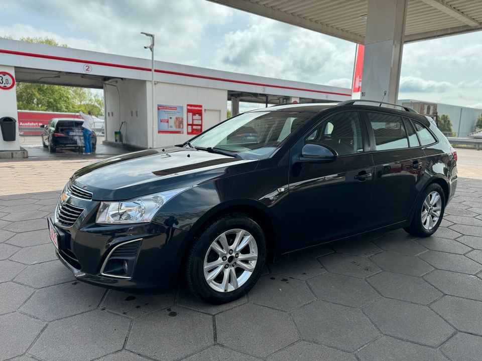 Chevrolet Cruze 1.4 in Lübeck