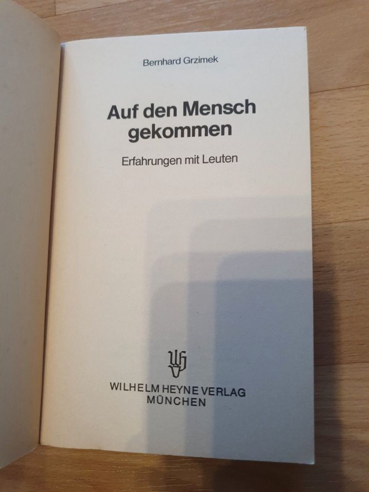 Buch Bernhard Grzimek Auf den Mensch gekommen 1977 in Halle