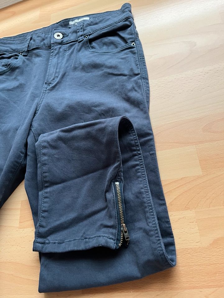 Jeans Esprit in Burgbrohl