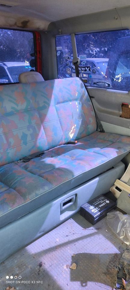 VW T4 Schlafbank Sitzbank Schlaffunktion Bettfunktion Bett in Homburg