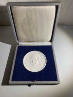 DDR Meißener Porzellan Medaille Potsdam Dresden - Striesen-Ost Vorschau